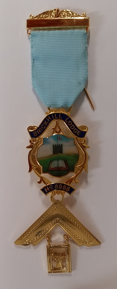 Craft Past Masters Breast Jewel (ii) - Gilt Letters with Bespoke Crest under Ribbon